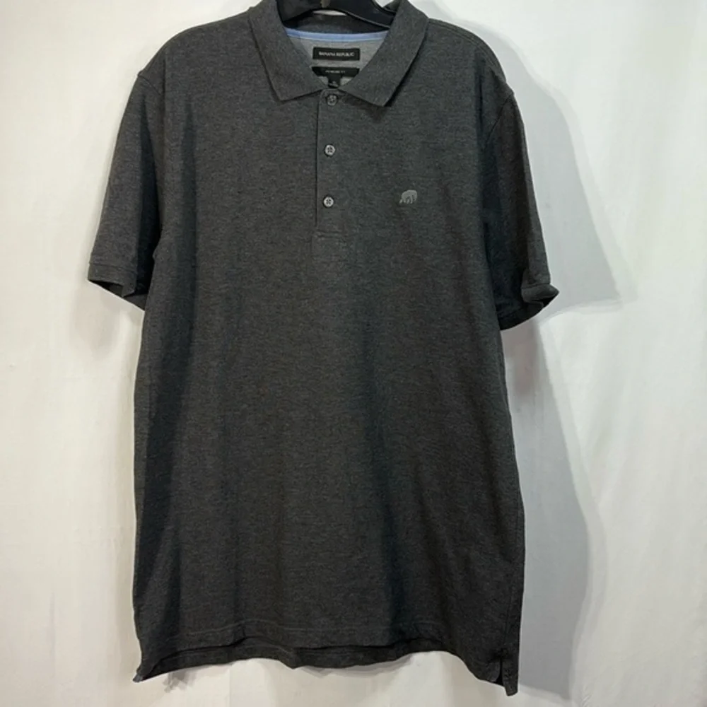 🦔 banana republic standard fit, dark gray pique knit short sleeve polo